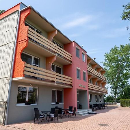 Rekreacne Stredisko Patince - Family Resort Exterior foto